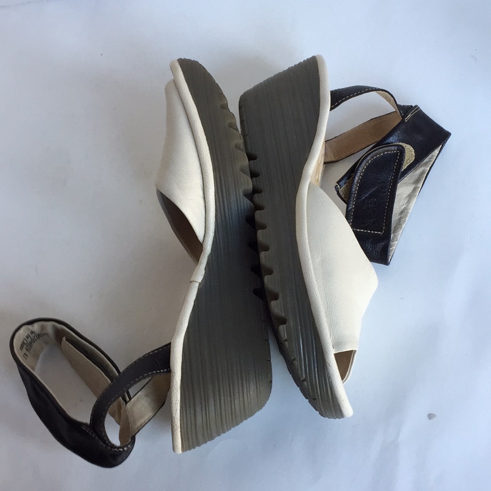 Fly London sandals Yula Leather Wedge - Picture 9 of 12